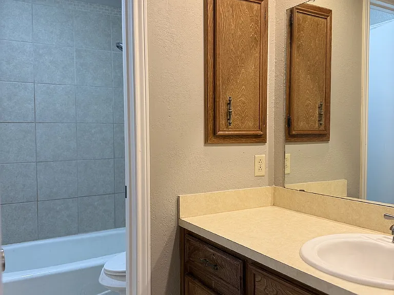 6106 38th St #B — Photo 6