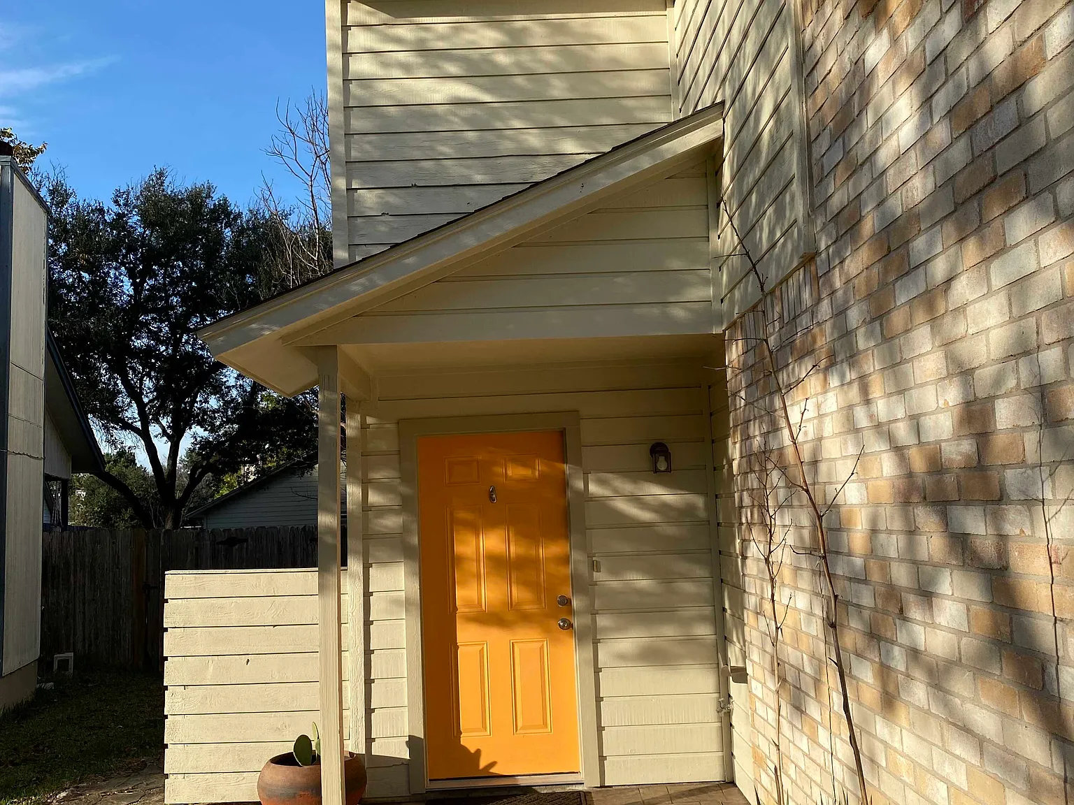 2 bed, 1.5 bath, 1000 sqft, $1,825 — Photo 2