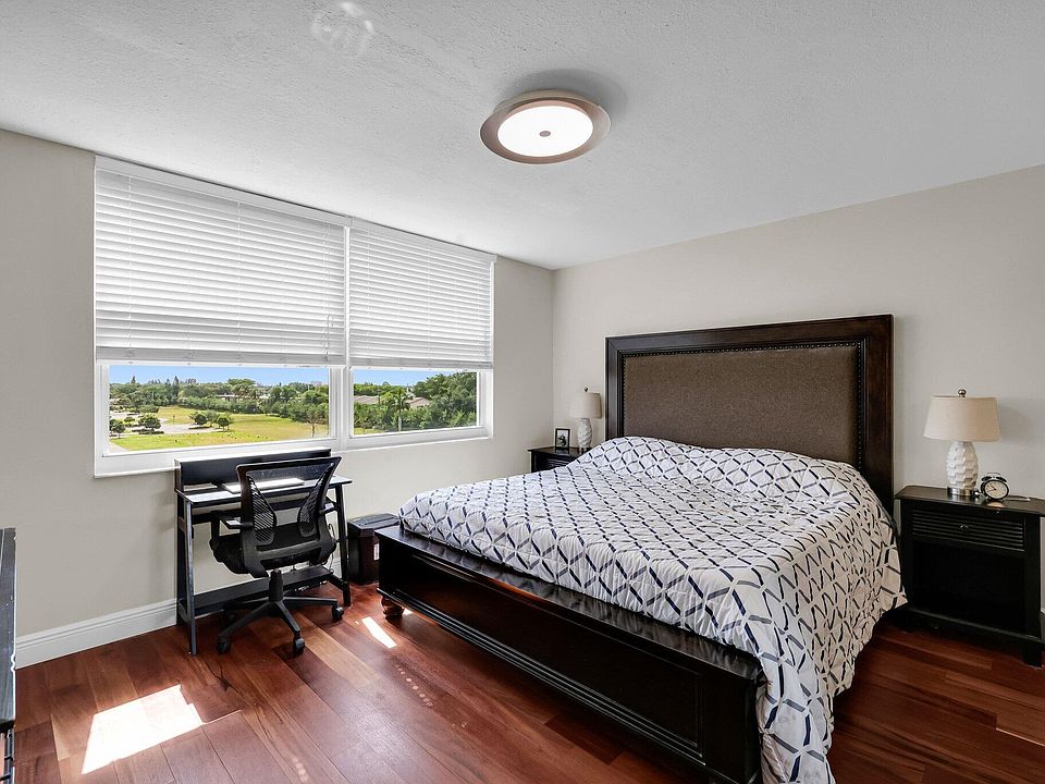 1st image of 4550 NW 18th Avenue #504