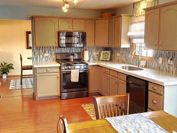 4th image of 2618 Molly Ct