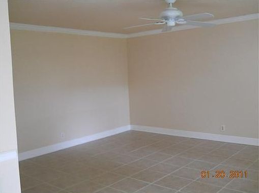 5th image of 533 Monaco Park #L