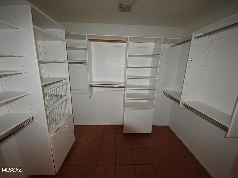 5120 E Woodgate Ln — Photo 27