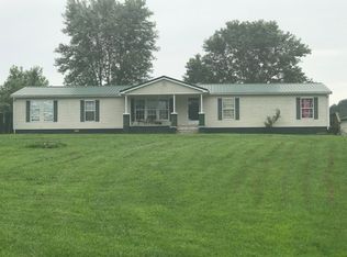 210 Village Circle Dr, Williamsburg, KY 40769