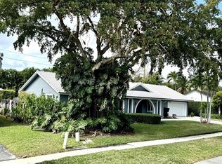 1901 SW 75th Ter, Plantation, FL 33317