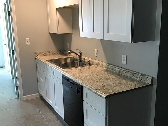3rd image of 2482 Dawnlight Ave
