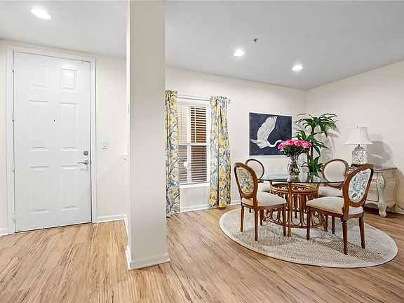 4th image of 5035 Fairways Cir APT C103