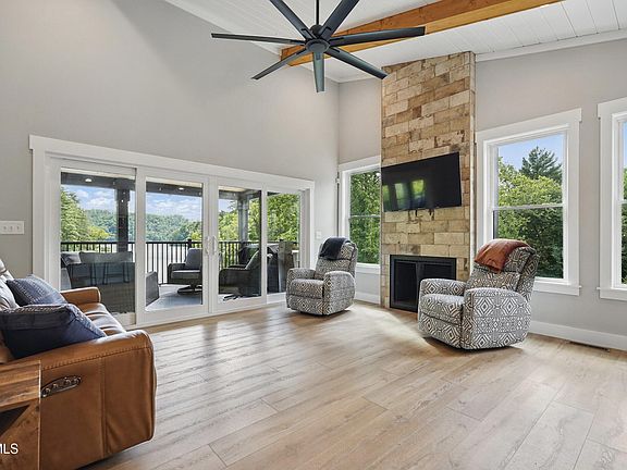 12th image of this home