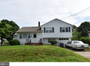 437 Smith Ln, Mount Holly, NJ 08060