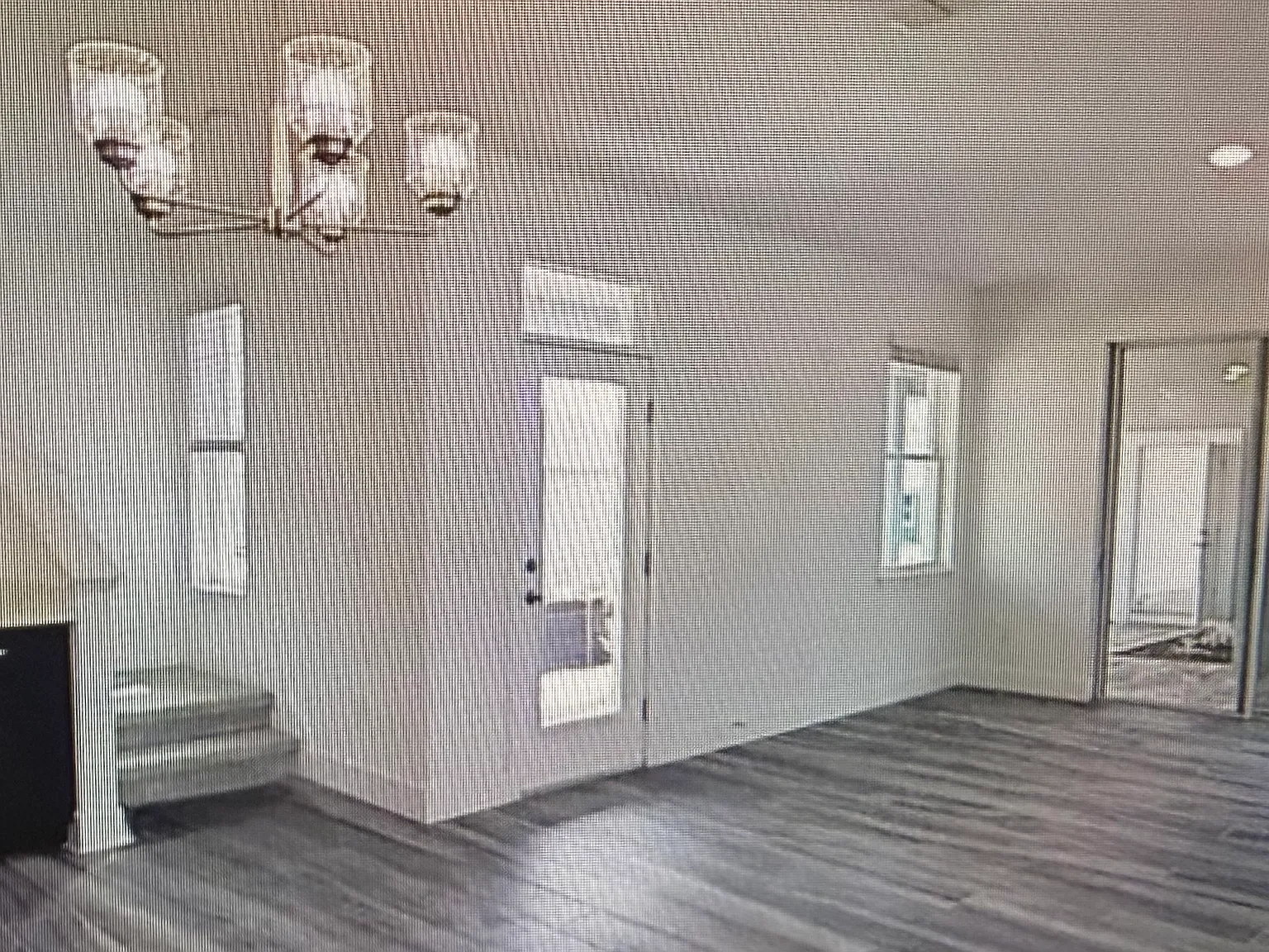 4 bed, 2285 sqft, $3,450 — Photo 3
