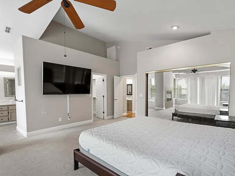 129 Biscayne Way — Photo 23