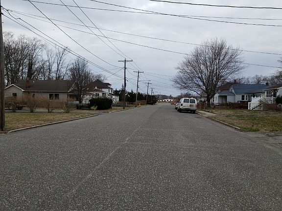 4th image of 13 Campbell St