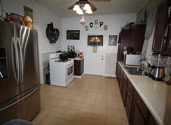 5th image of 528 Avenue B