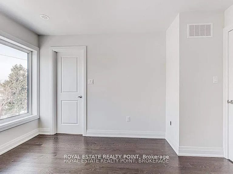 12 Creekbank Rd #UPPER — Photo 6