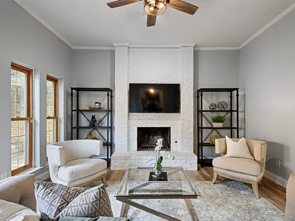 2609 Country Pl, Carrollton, TX 75006