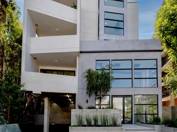 1361 Kelton Ave #401, Los Angeles, CA 90024