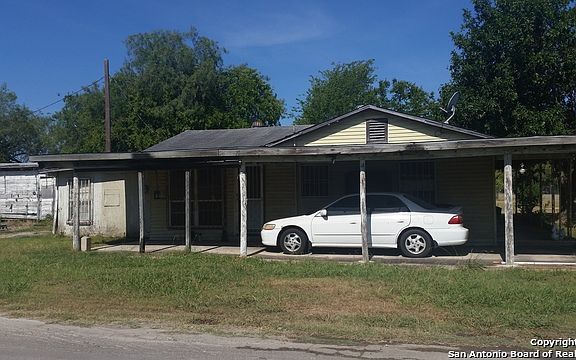 2nd image of 240 Esma St