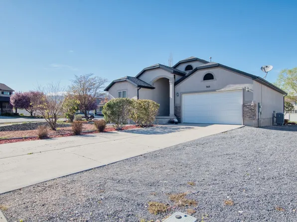 303 Heber Ln, Grantsville, UT 84029