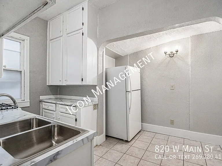 820 W Main St #1 — Photo 5