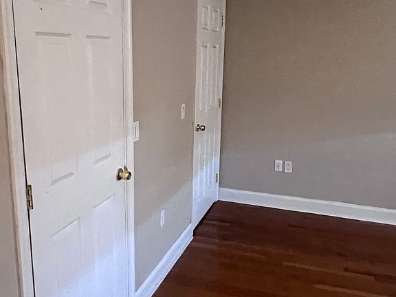 5th image of 2151 S Hicks St Floor 2