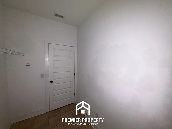 5493 Park Side Rd — Photo 10