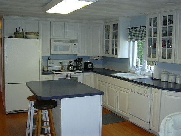 Spacious kitchen