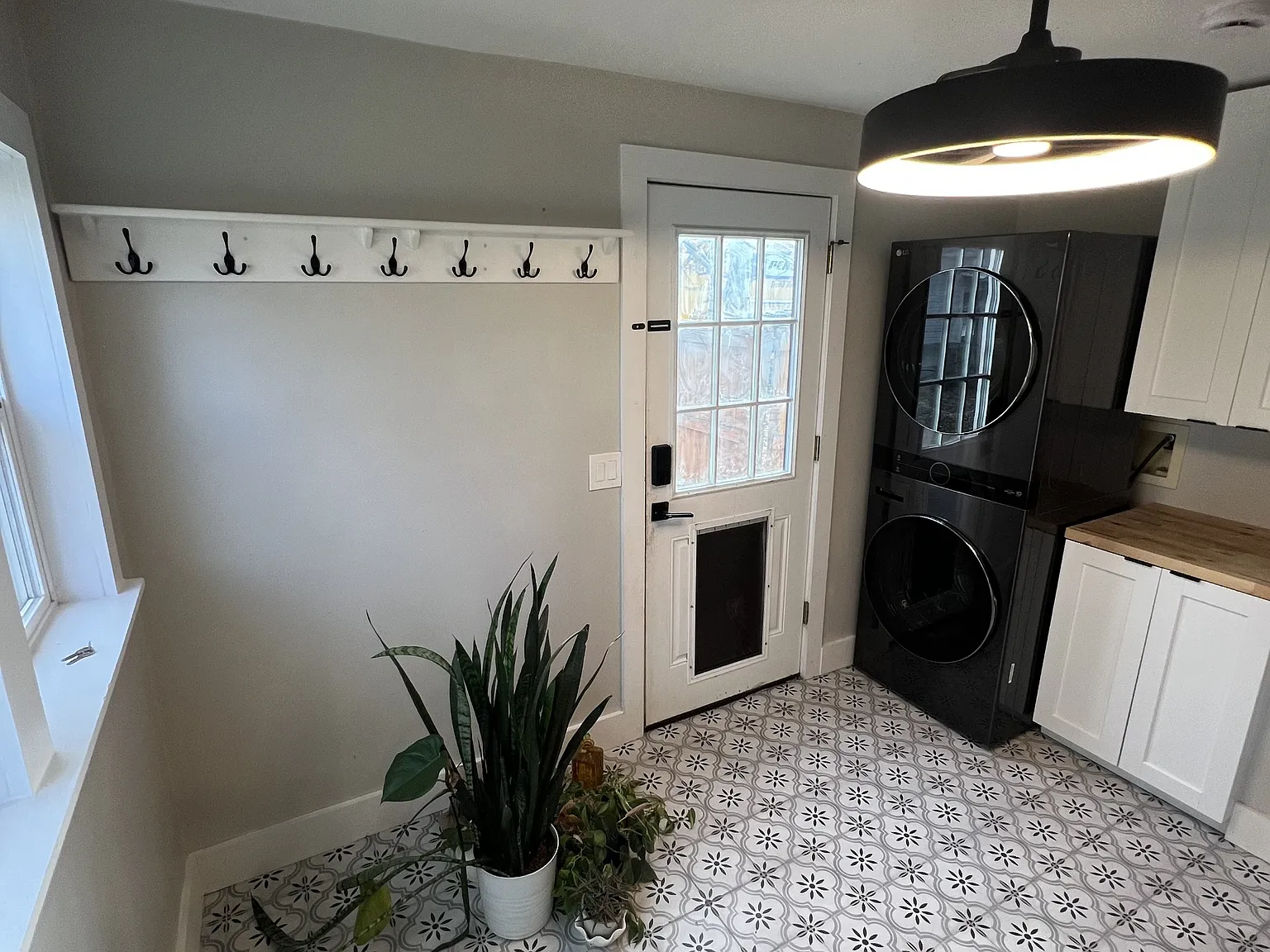 334 West Willox Lane - 1 — Photo 3