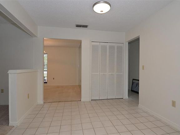 4th image of 5006 Doretta Ct