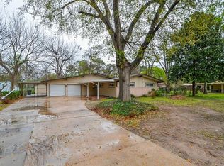 7038 Cole Creek Dr, Houston, TX 77092