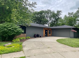 1030 Oklahoma Dr, Ames, IA 50014
