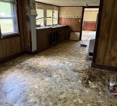 3rd image of 1901 Palos St
