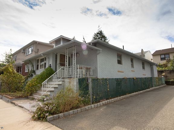 2nd image of 267 Crystal St