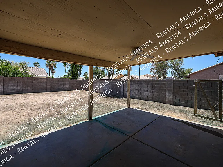 16195 W Lincoln St — Photo 30