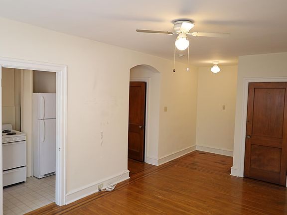 4th image of 8001 Germantown Ave APT 22