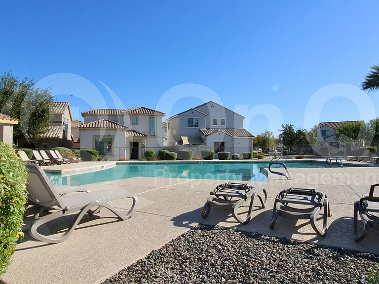 26409 N Babbling Brook Dr — Photo 23
