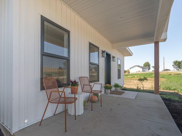 105 Pine Ridge Rd, New Hartford, IA 50660