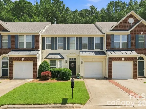 121 Kase Ct, Mooresville, NC 28117