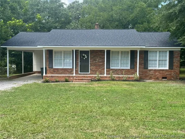 5134 Meadowbrook Dr, Fayetteville, NC 28304