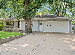 705 17th St W, Hastings, MN 55033