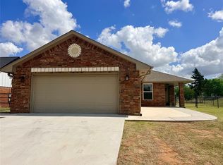 131 Bowerwood Dr, Chickasha, OK 73018