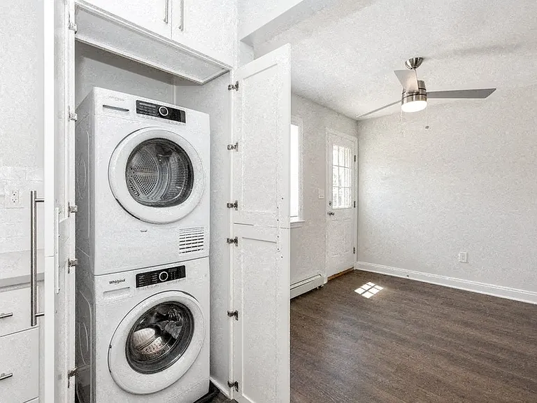 Bayberry Gardens Apartments — Photo 3