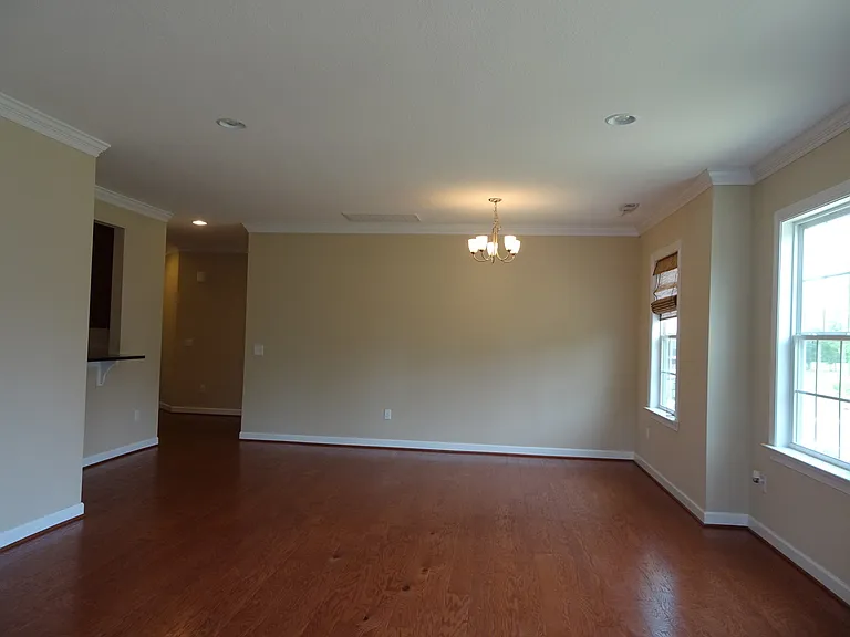 802 Braemar Crk — Photo 6