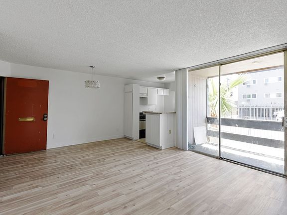 5th image of 7100 Woodman Ave Unit 107