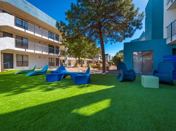 Peaks at Sandia View