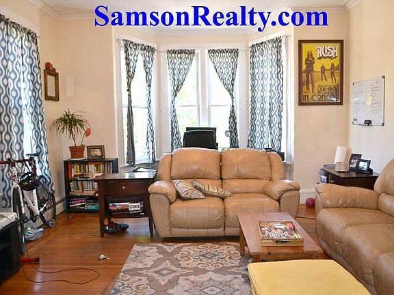 3rd image of 129 Cypress St APT 1F