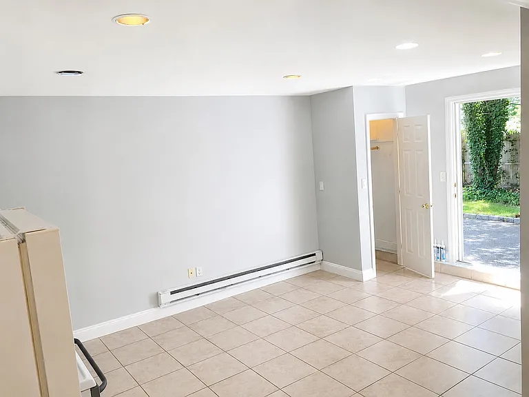 57 Scholar Ln #1 — Photo 1
