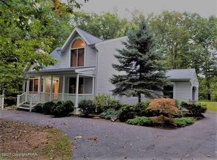 15 Mossy Ln, Saylorsburg, PA