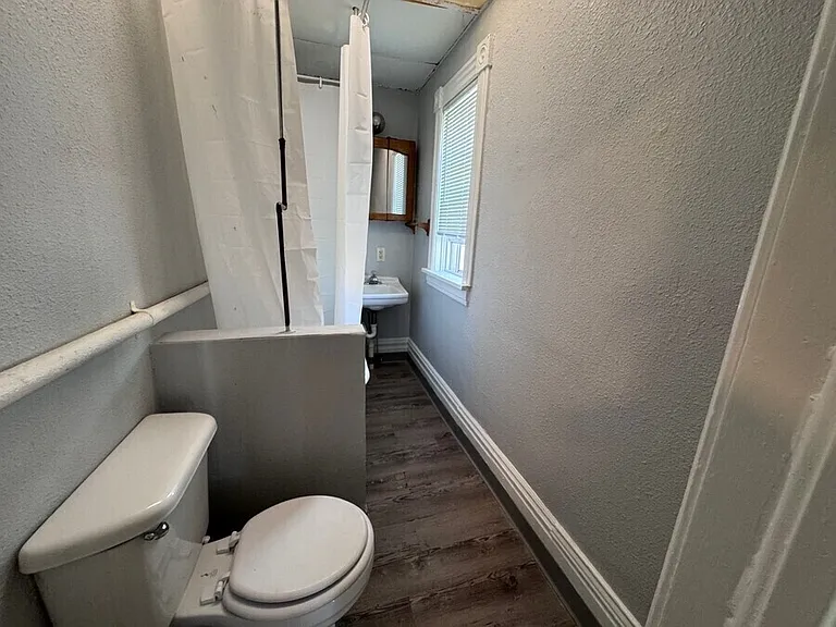 618 N 7th Ave E #UPPER — Photo 15