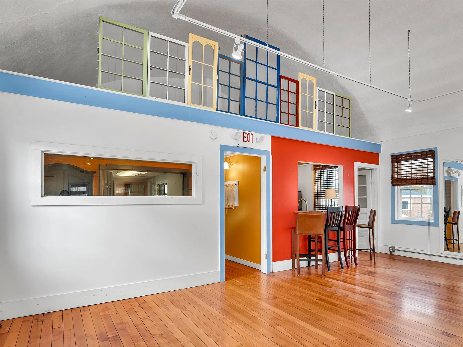 1 bed, 1700 sqft, $1,950 — Photo 4