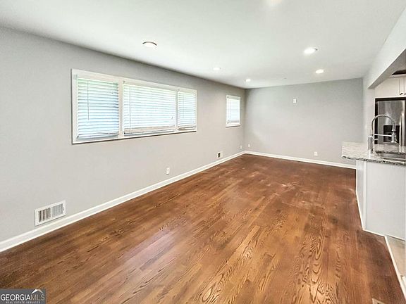 5th image of 4564 Myrtle Hill Rd NE