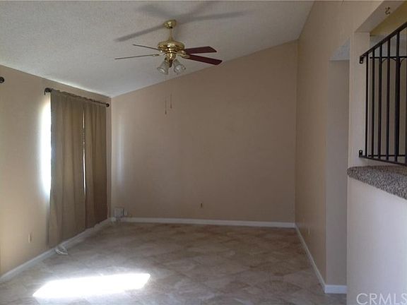 3rd image of 1435 W Juniper St